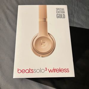 Wireless Beats Solo 3 rose gold edition